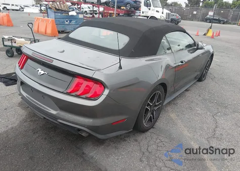 2021 Ford Mustang Ecoboost Premium z USA, uszkodzony, nr VIN 1FATP8UH0M5130348